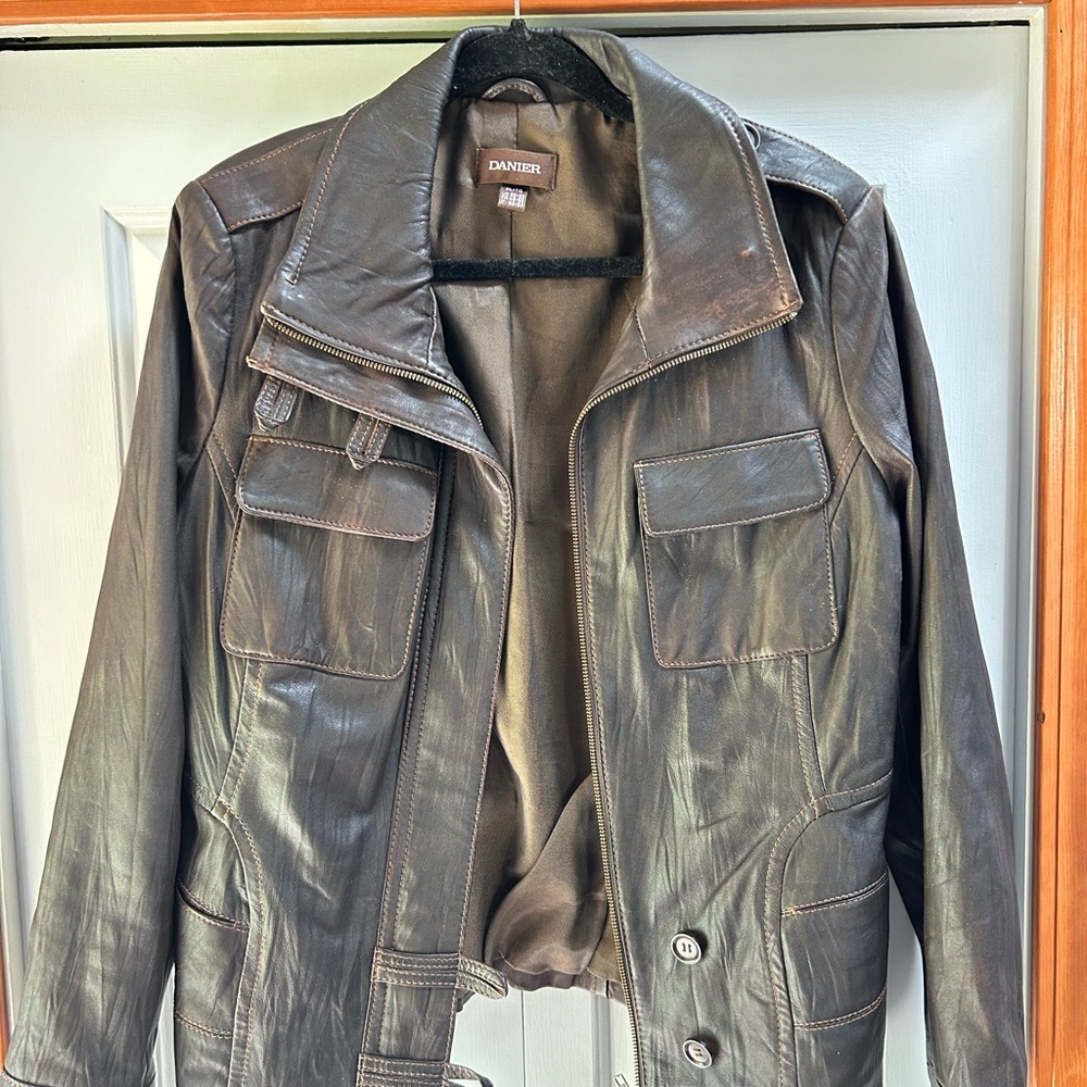 Vintage Danier jacket. Purchased 2003-2004. Very good condition. XL